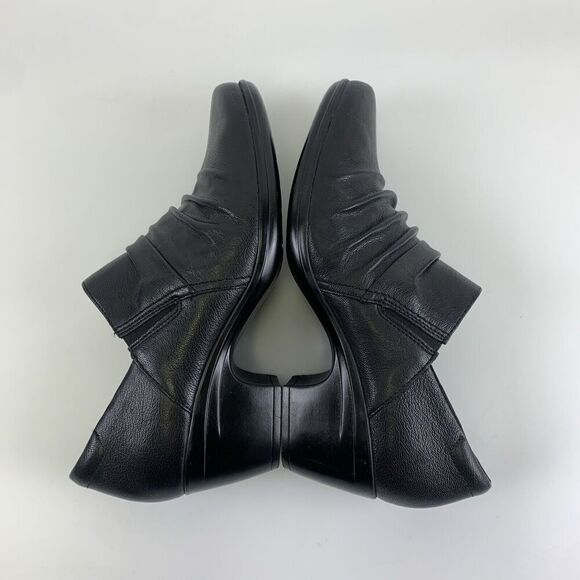 Clarks Emily Cove Pump Black Leather Slip On Low Heel Ruched Round Womens 9.5 - Picture 11 of 13
